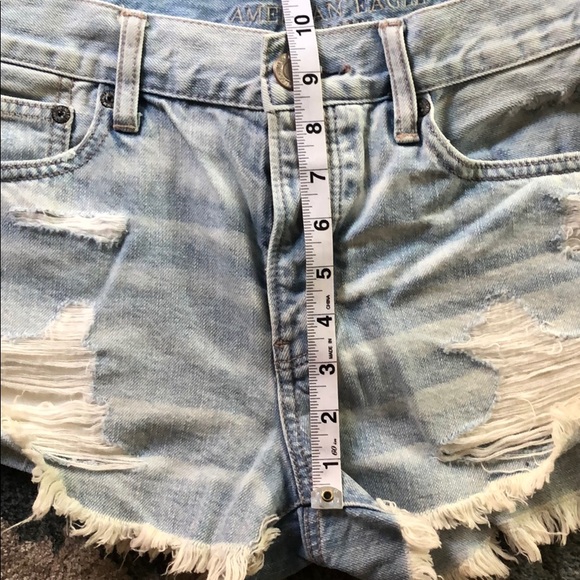 American Eagle Jean shorts size 6 - Picture 4 of 5